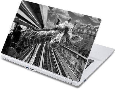 

ezyPRNT Giraffe in Train Wildlife (13 to 13.9 inch) Vinyl Laptop Decal 13