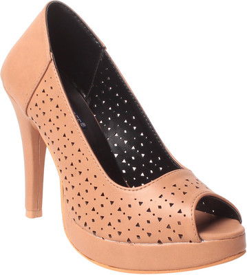 

MSC Women Beige Heels