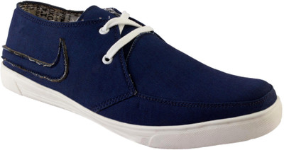 

Bog Chief Stylish Casuals For Men(Blue