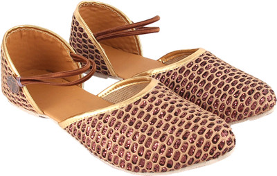 Kanishq Designer Studio KAN-1161 Jutis For Women(Beige