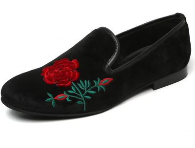 

Bare Skin Men side velvet ope velvet rose embroidery slip on shoe Casuals For Men(Black