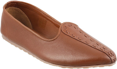 

Mochi Awesome Jutis For Men(Tan, 23;tan