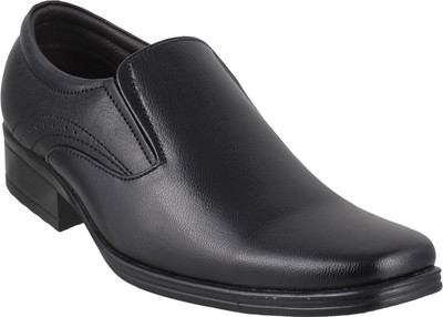 

Mochi Awesome Slip On For Men(Black, 11;black