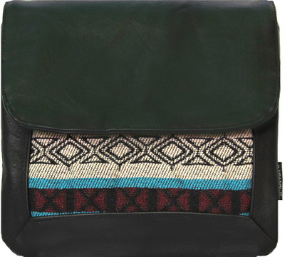 

Berserk Women Casual Black Canvas, Leatherette Sling Bag