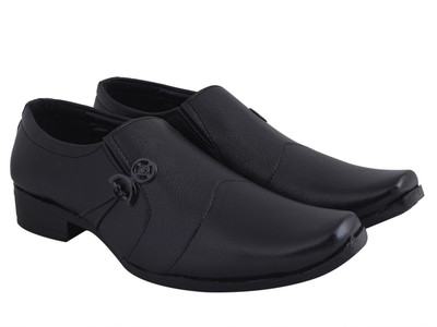 

Crunx Everyday Slip On For Men(Black