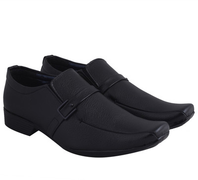 

Crunx Everyday Slip On For Men(Black
