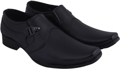 

Crunx Everyday Slip On For Men(Brown, Black