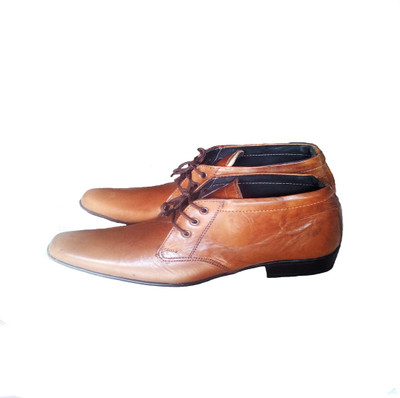 

Librash Leather shoes brown Casuals For Men(Brown