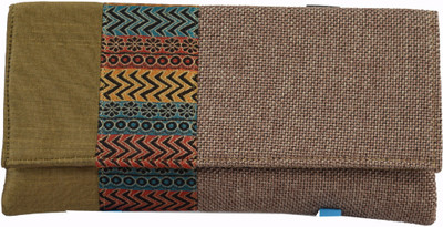 

Riyanshi's Casual Multicolor Clutch