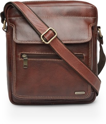 

Teakwood Messenger Bag(Brown)