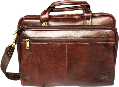 

Butterfly 15 inch Laptop Messenger Bag(Maroon)