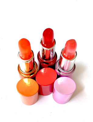 

Glam 21 Mosisturizing color reviver Lipstick Pack Of 3(MIX, 3.6 g)