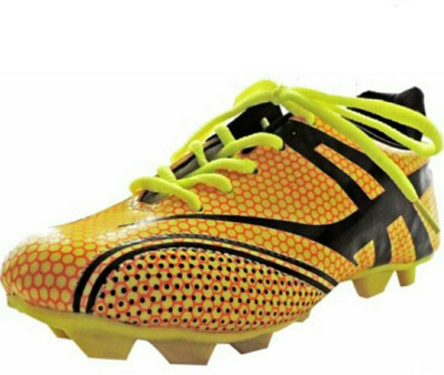 

STARPORT SPORTS Football Shoes For Men(Yellow, Black