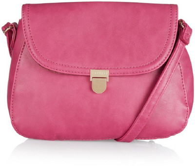 

Caprese Women Casual Pink PU Sling Bag