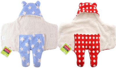 

BRANDONN Polka  Swadding Baby Blanket(Polyester, Red, SKYBLUE