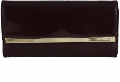

Nine West Casual Brown Clutch