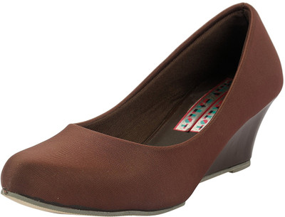 

Belly Ballot Bellies For Women(Brown, Gold