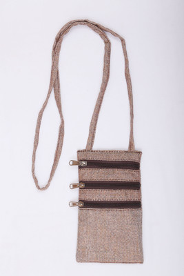 

yela Women Casual Beige Jute Sling Bag