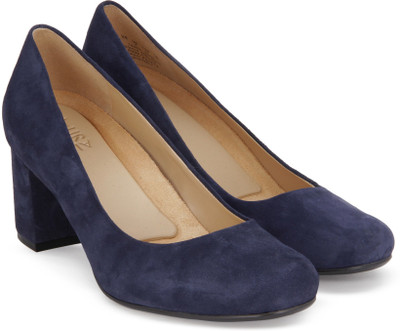 naturalizer whitney navy
