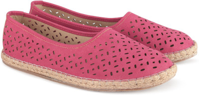 

Bata TATIANA Casual Shoes For Women(Pink