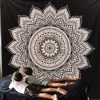 HANDICRUNCH FLORAL ART Exclusive black white Twin Ombre Tapestry Ombre Bedding , Mandala Tapestry, Queen, Multi Color Indian Mandala Wall Art Hippie Wall Hanging Bohemian Bedspread Tapestry(Black)