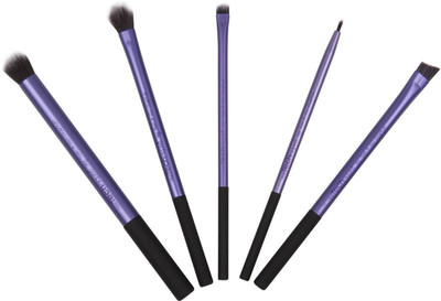 

Real Technique Real Techniques Brush Set With Case(Pack of 1)