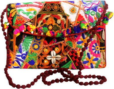 

Vrindavan Bazaar.com Casual Multicolor Clutch