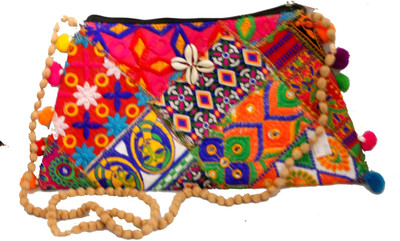 

Vrindavan Bazaar.com Casual Multicolor Clutch