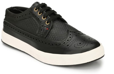 

Mactree Embossed Corporate Casuals For Men(Black