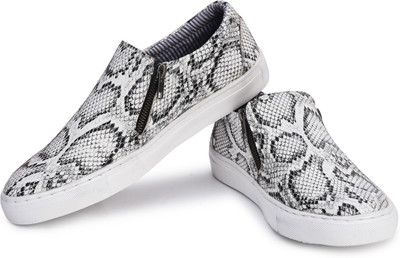 

Rozo Printed Slip On Sneakers For Men(White, Black