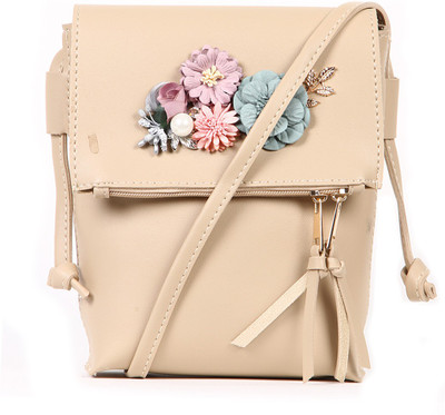 

Norman Todd Women Casual Beige PU Sling Bag