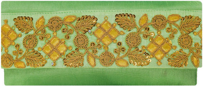 

Bagaholics Casual Green Clutch