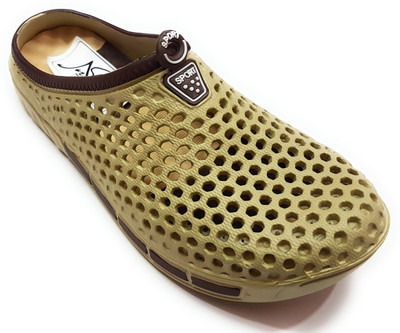 

Angel Fashion Men Yellow Clogs