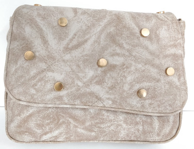 

PRIYANKA COLLECTIONS Girls Casual Grey Leatherette Sling Bag