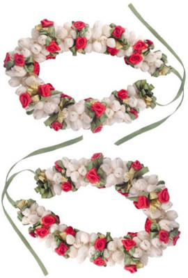 

Fully Gajra for Bun Making Combo of 2 Hair Accessory Set(Multicolor)
