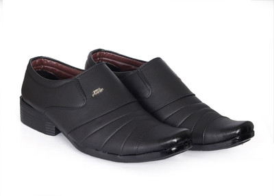 

Bonexy Slip On For Men(Black