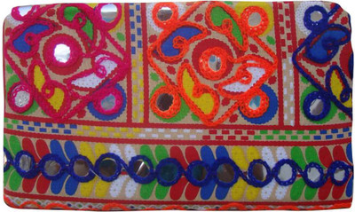 

The Living Craft Casual Multicolor Clutch