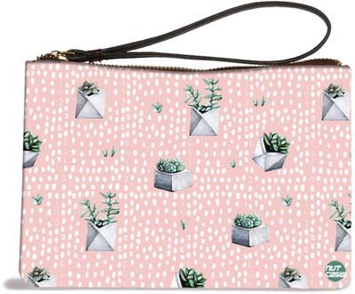 

Nutcase Cactus Pouch(Multicolor)