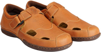 

Hush Puppies Men Tan Sandals