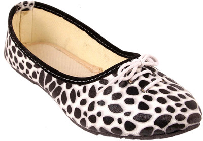 

Red Choice Collection Bellies For Women(Multicolor, Black & white