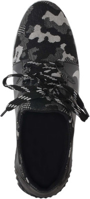 

RUNNING RIDER CANVAS Casuals For Men(Black, Multi color black