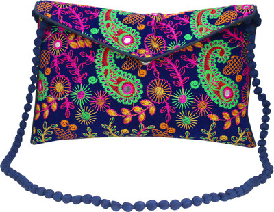 

Howdy Women Multicolor PU Clutch