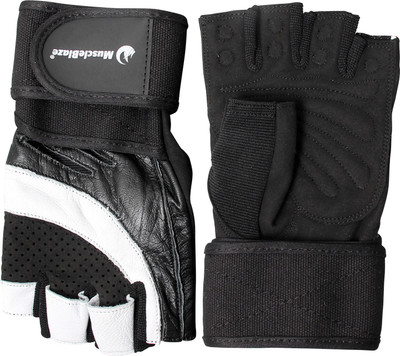 

MuscleBlaze Gloves Gym & Fitness Gloves (M, Black), Black & white