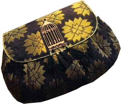 

Craftbazaar Party Black Clutch