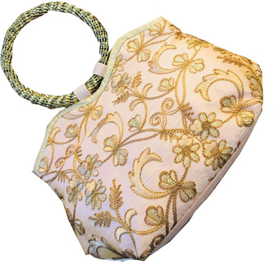 

Craftbazaar Party Pink Clutch