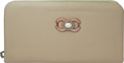 Upshot Casual Beige Clutch