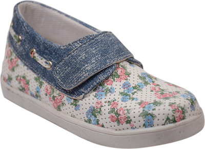 

JUMPS AND BUMPS Girls Slip on Sneakers(White