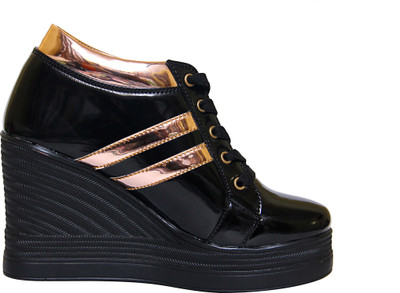 

Krafter HEELSTAR Casuals For Women(Black, Gold