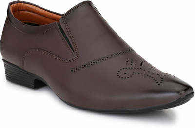 

Fentacia Slip On For Men(Brown
