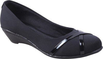 

Lily Women Black Bellies